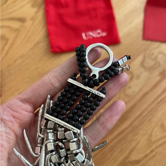 Uno de 50 bracelet Beautiful black and silver beaded bracelet with silver spikes - Picture 4 of 5